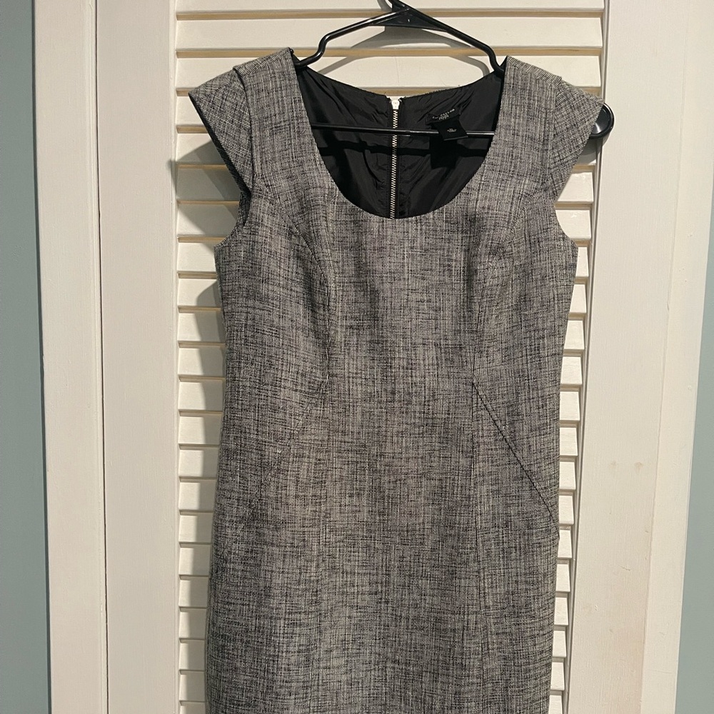 Ann Taylor Classic Gray Midi Dress